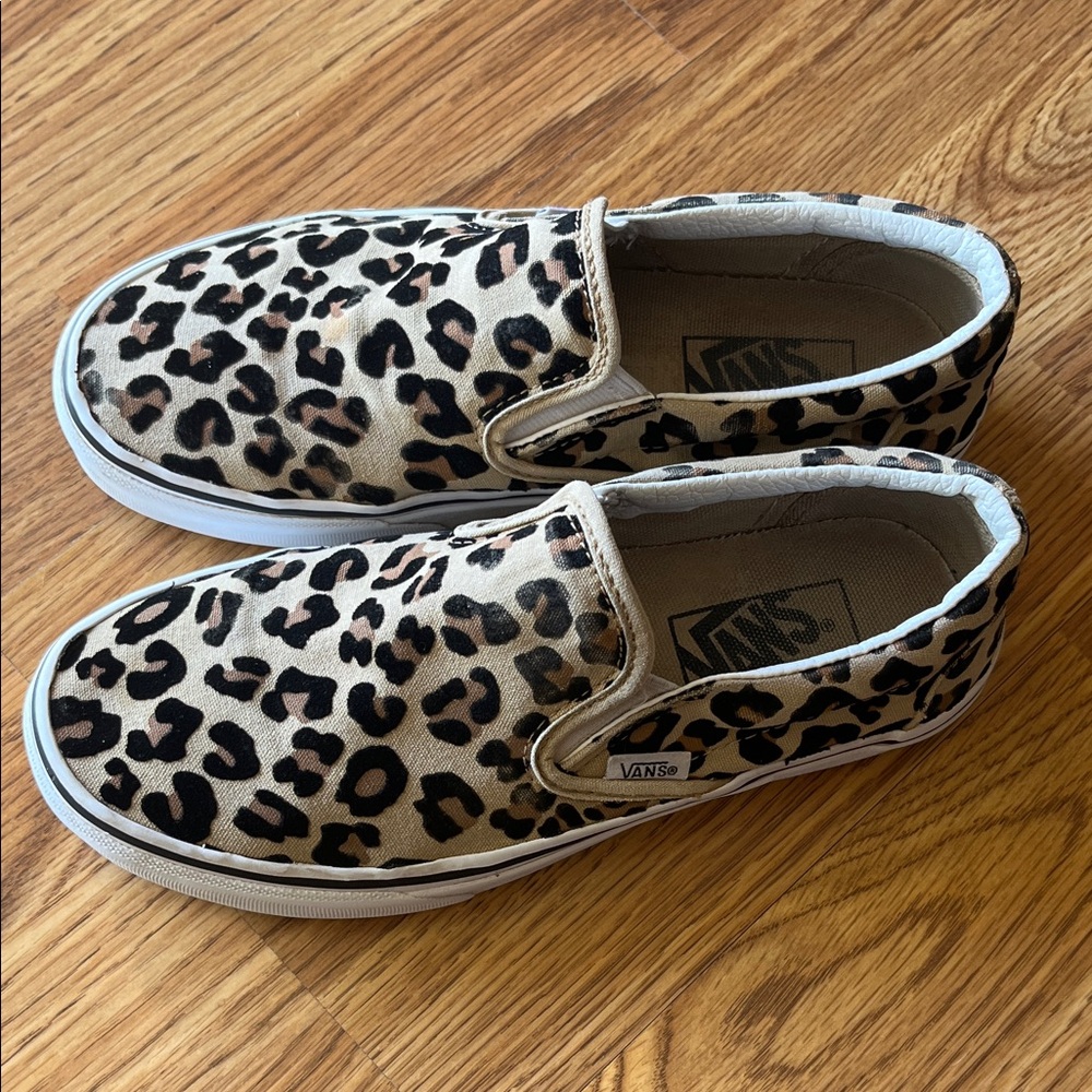 Vans Leopard Print Slip-On Shoes Women’s 6.5
